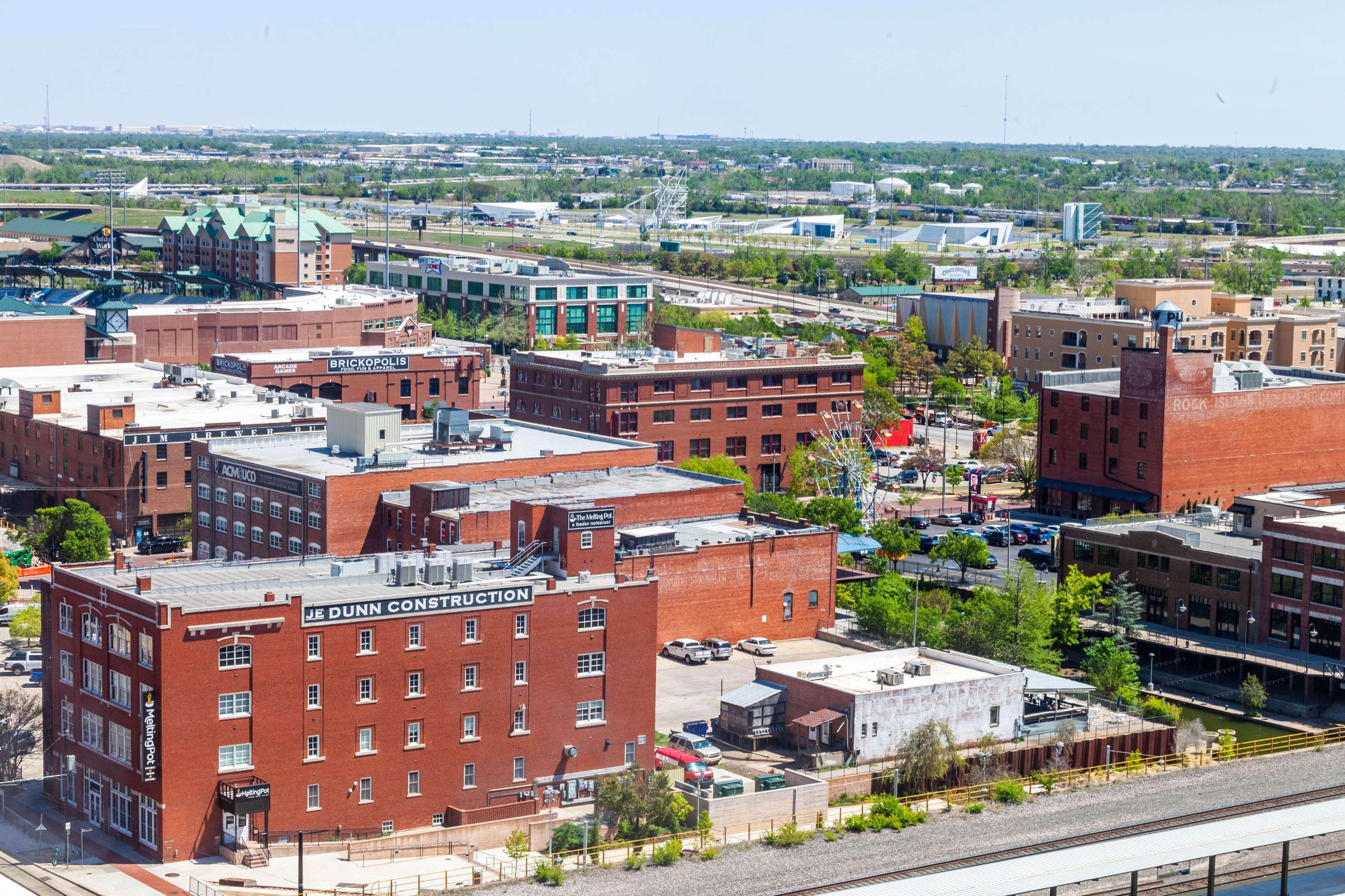 Wyndham Grand Oklahoma City Downtown Hotel Exterior photo