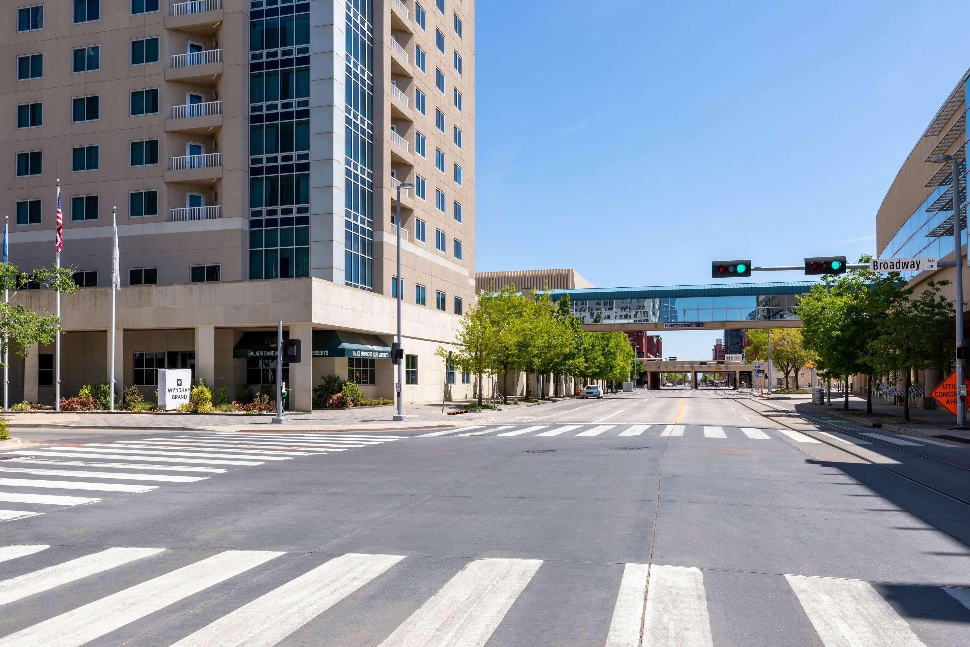 Wyndham Grand Oklahoma City Downtown Hotel Exterior photo