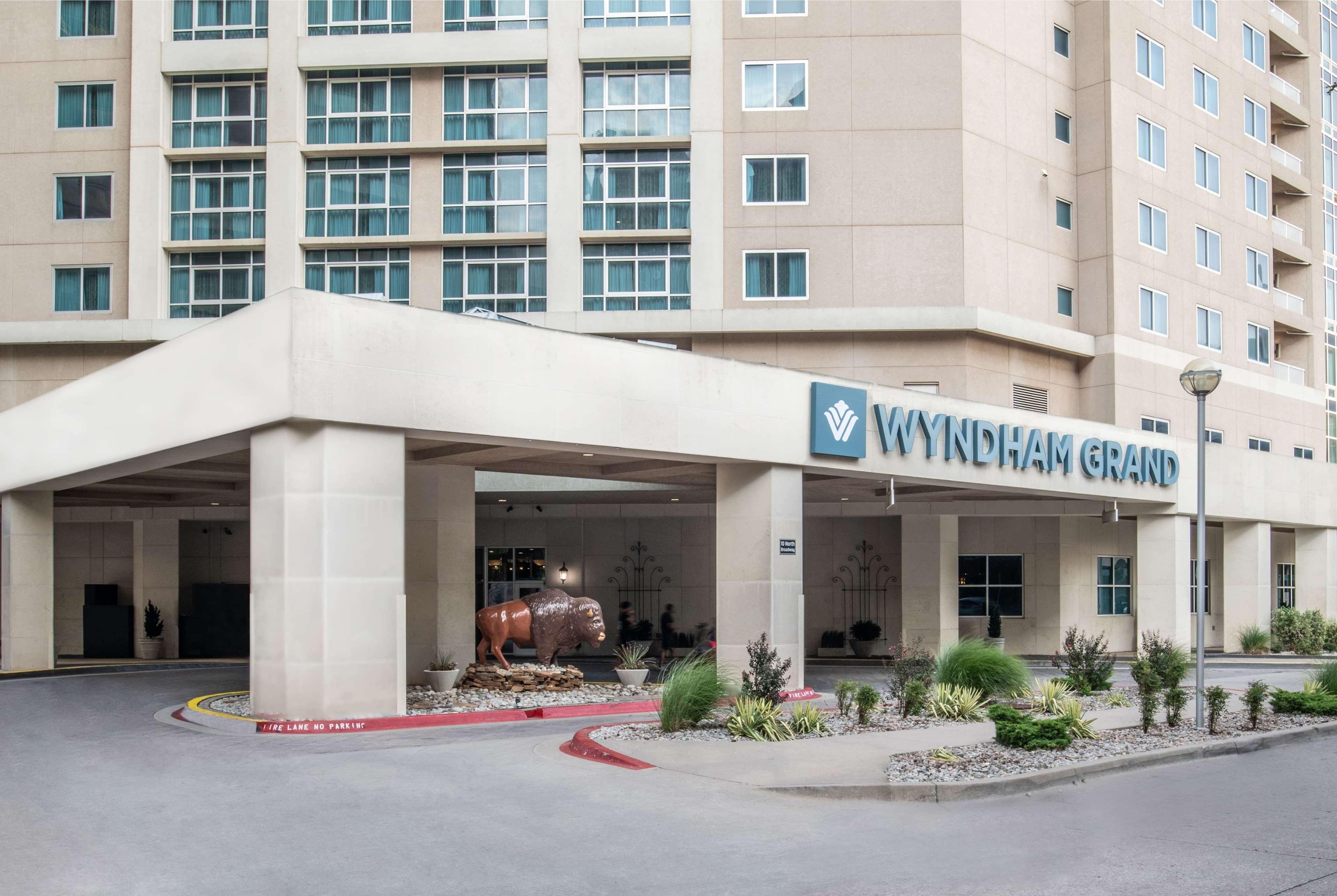 Wyndham Grand Oklahoma City Downtown Hotel Exterior photo